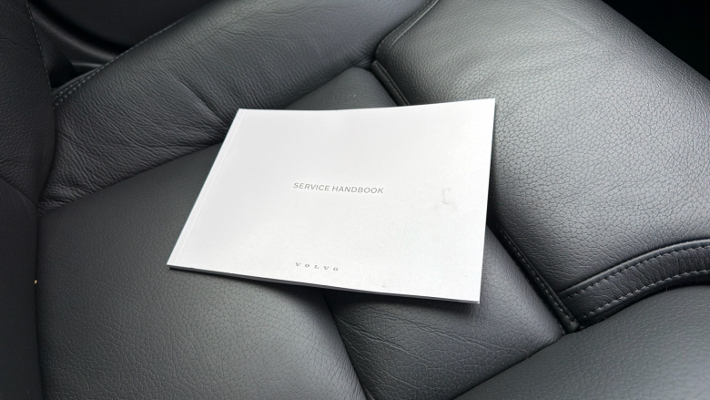 Volvo V60 2.0 D4 [190] Cross Country Plus 5dr AWD Auto Diesel Estate